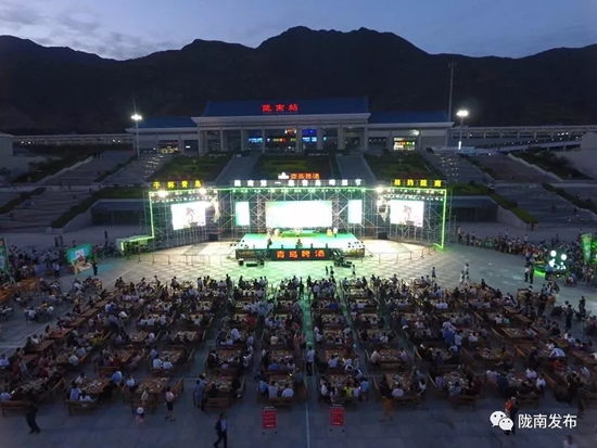 好嗨喲！隴南第一屆青島啤酒節(jié)開幕啦，為期8天